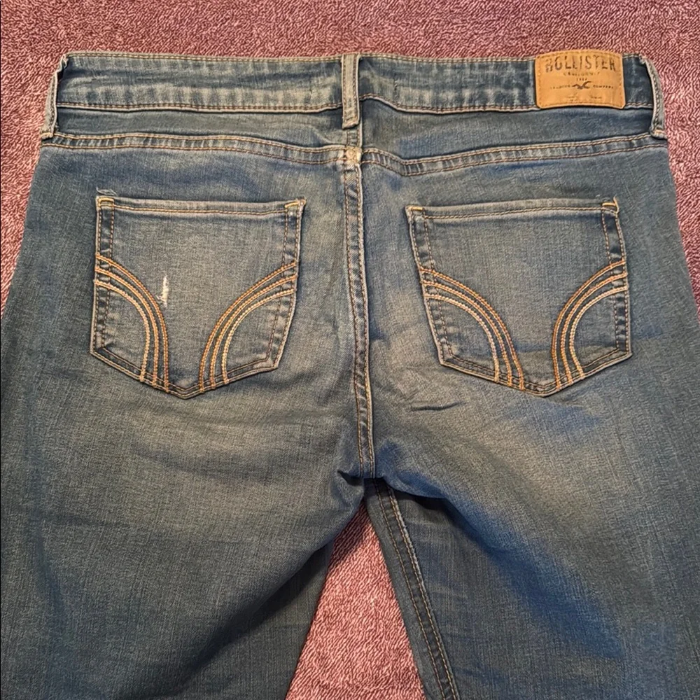 Hollister Women's Blue Distressed Jeans - Picture 3 of 4